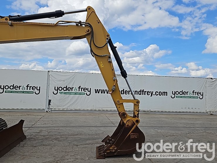 2021-caterpillar-313-image-16