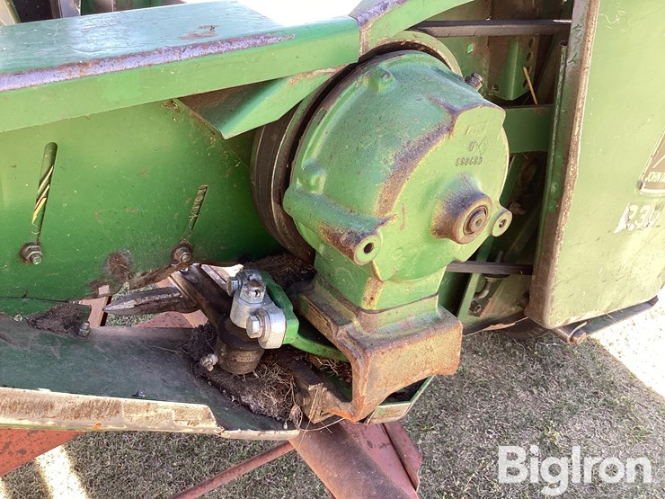 john-deere-230-image-11