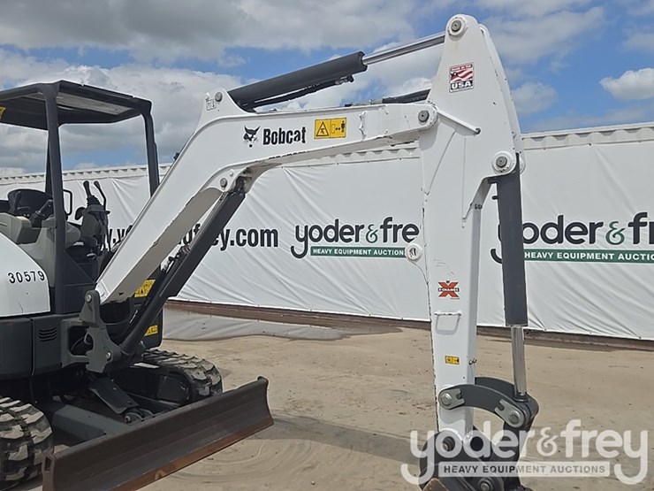 2021-bobcat-e35-image-33