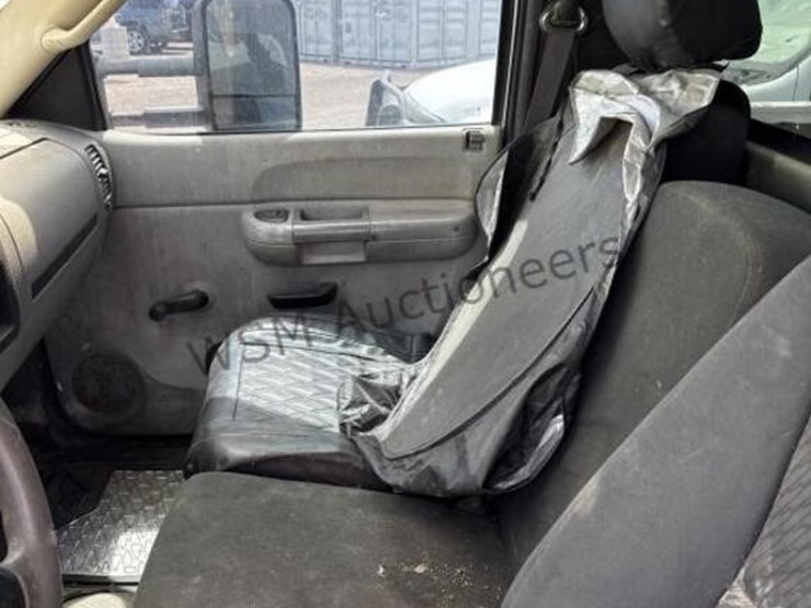 2009-gmc-sierra-2500hd-image-19