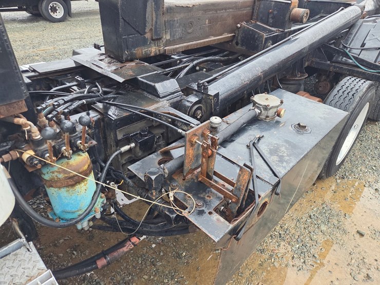 1995-peterbilt-357-image-20