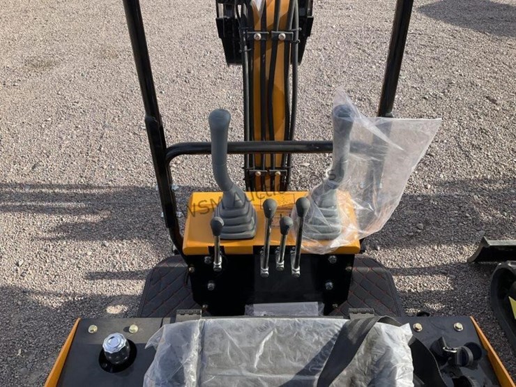 2026-miva-13-mini-excavator-image-9