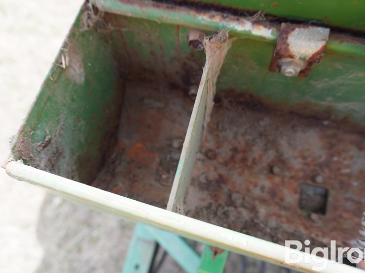 john-deere-8300-image-15