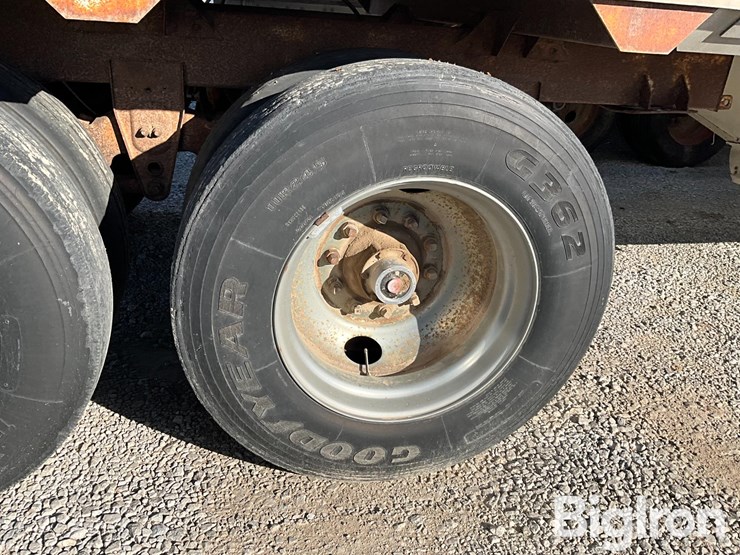 1982-timpte-hopper-bottom-image-11