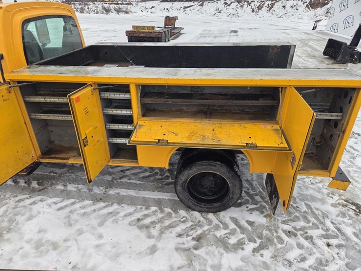 2005-massey-ferguson-8-image-20