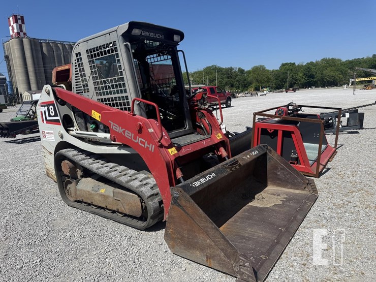 takeuchi-tl8-image-3