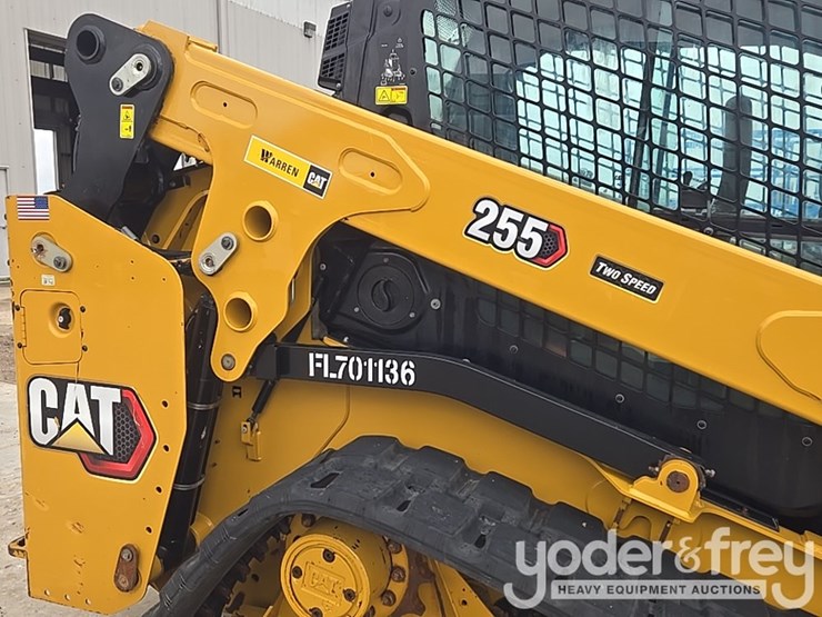 2024-caterpillar-255-image-30