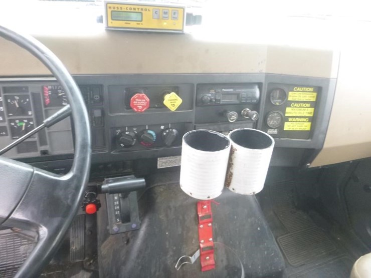 1994-international-4800-image-18