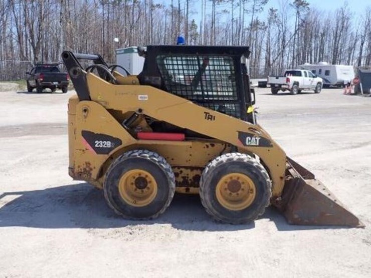 2009-caterpillar-232b-image-4