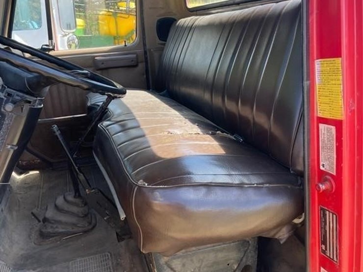 1986-international-s1700-image-9