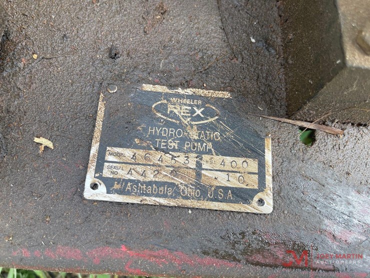 industrial-plus-133452-water-pump-w/-brigss-&-stratton-gas-engine-image-4