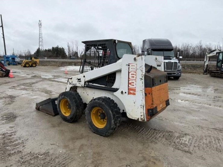 2009-bobcat-864-image-5