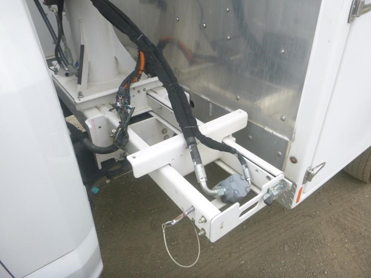 2022-ford-f450-image-17