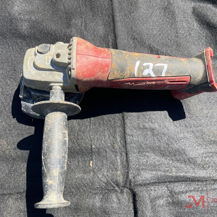 MILWAUKEE FUEL M18 CORDLESS GRINDER