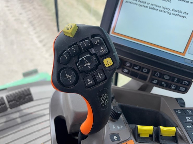 2023-john-deere-s780-image-35