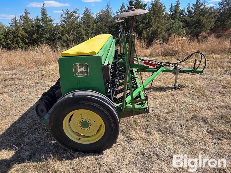 john-deere-8200-image-4