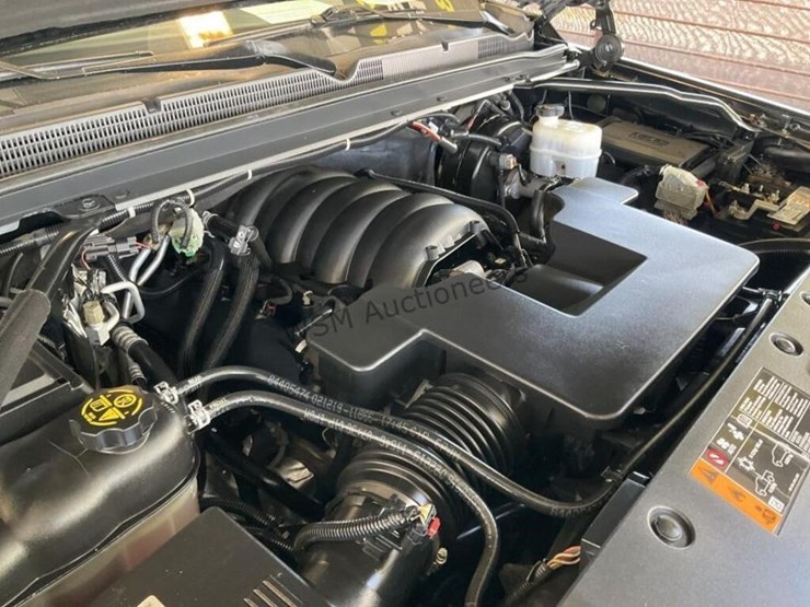 2019-chevrolet-tahoe-image-12