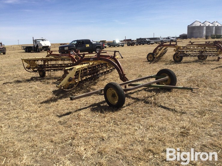 new-holland-260-image-3