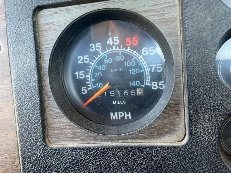 1986-international-s1700-image-15