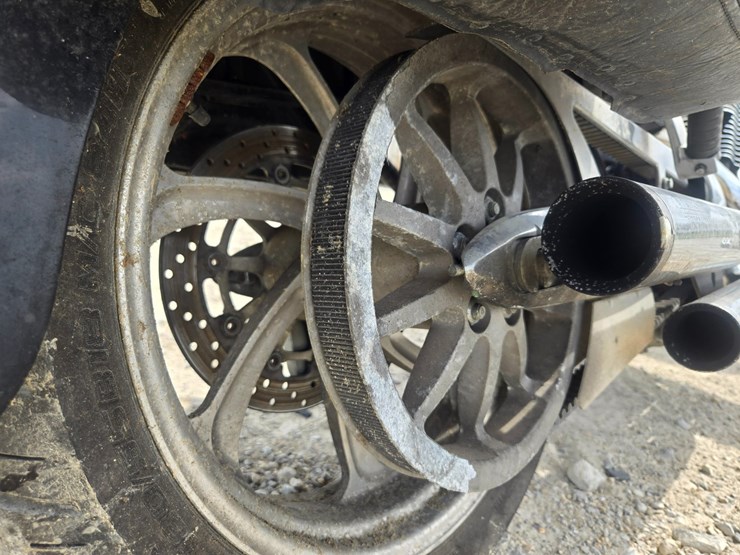 #23348-•-2006-victory-kingpin-motorcycle-image-39