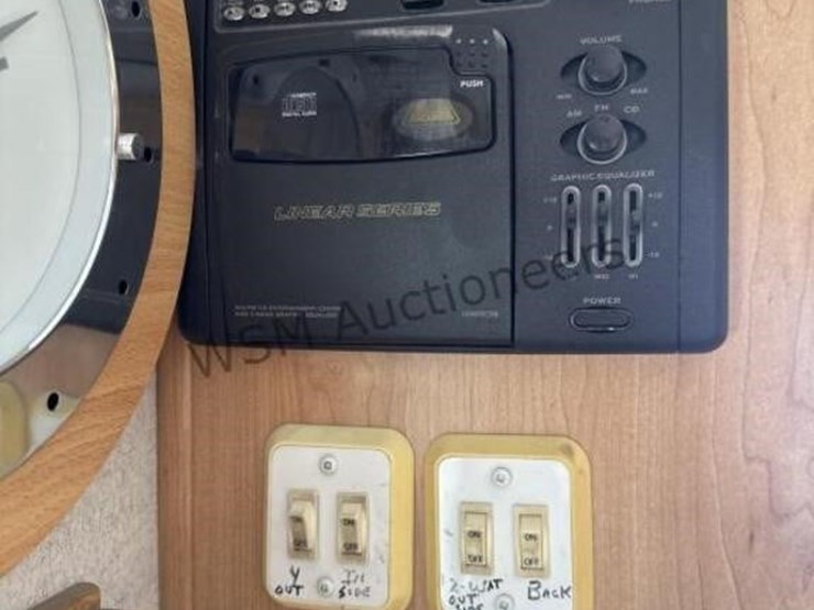 2005-thor-fury-toy-hauler-image-36