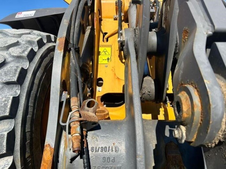 2019-volvo-l60h-image-48