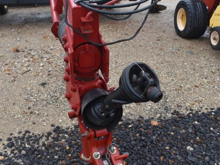 new-holland-313-image-3