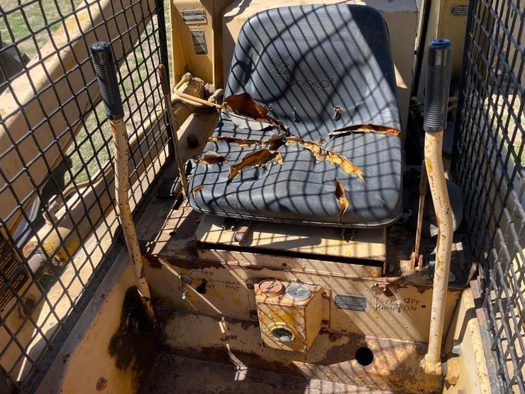 john-deere-24-image-10