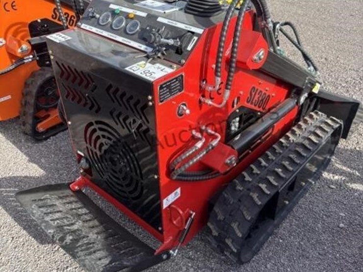 2026-sdl-380r-stand-up-skid-steer-image-2