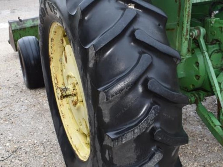 john-deere-4030-image-10