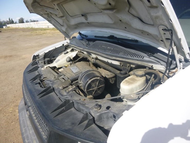 2016-chevrolet-2500-image-26