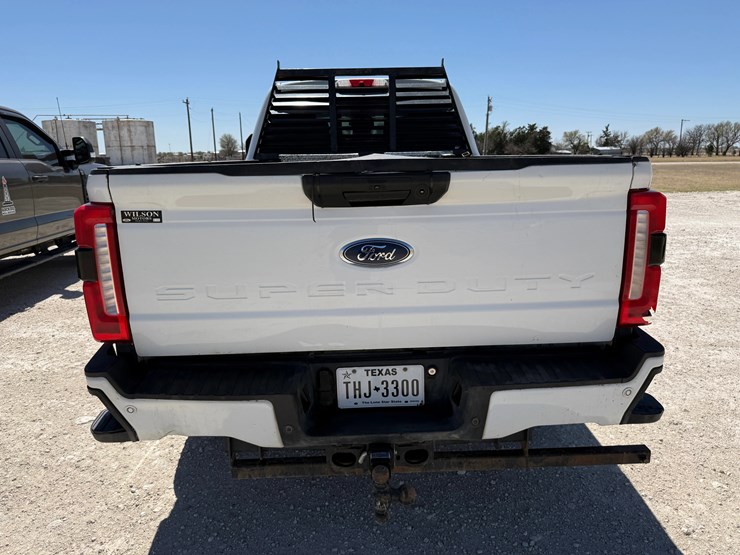 2023-ford-f250-image-7