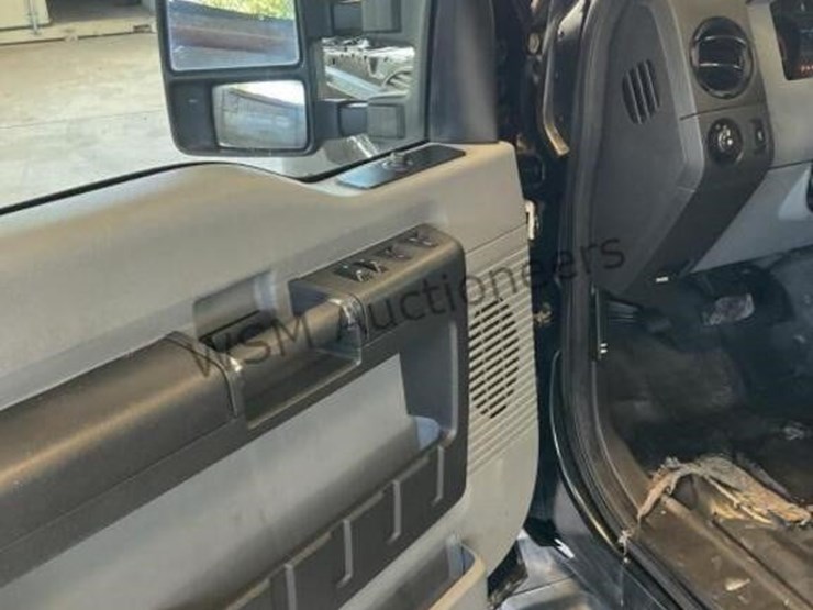 2015-ford-f350-image-24