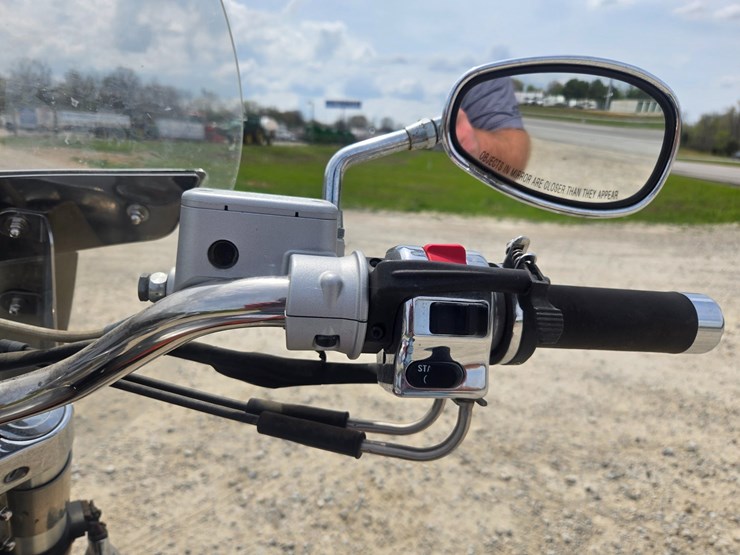 #23348-•-2006-victory-kingpin-motorcycle-image-32