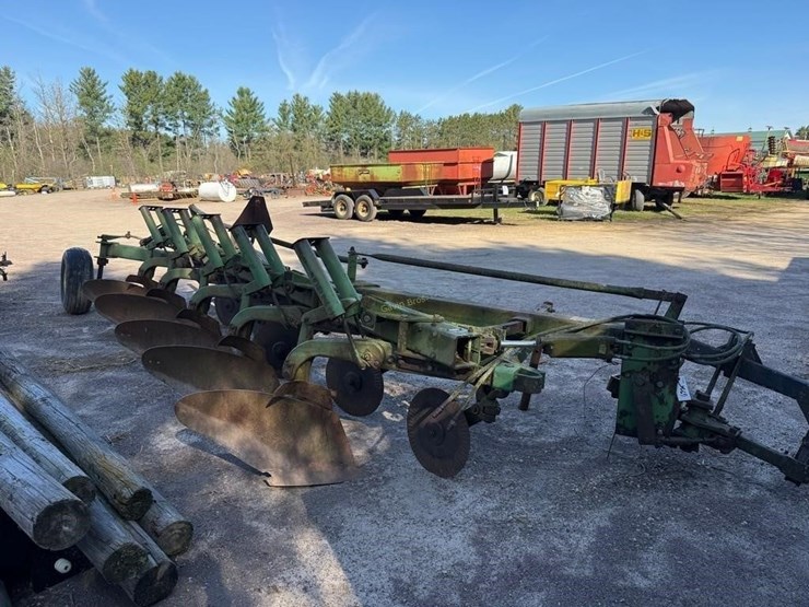 john-deere-2500-image-1