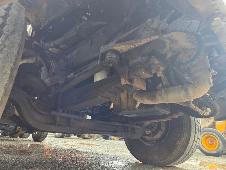 1995-peterbilt-357-image-63