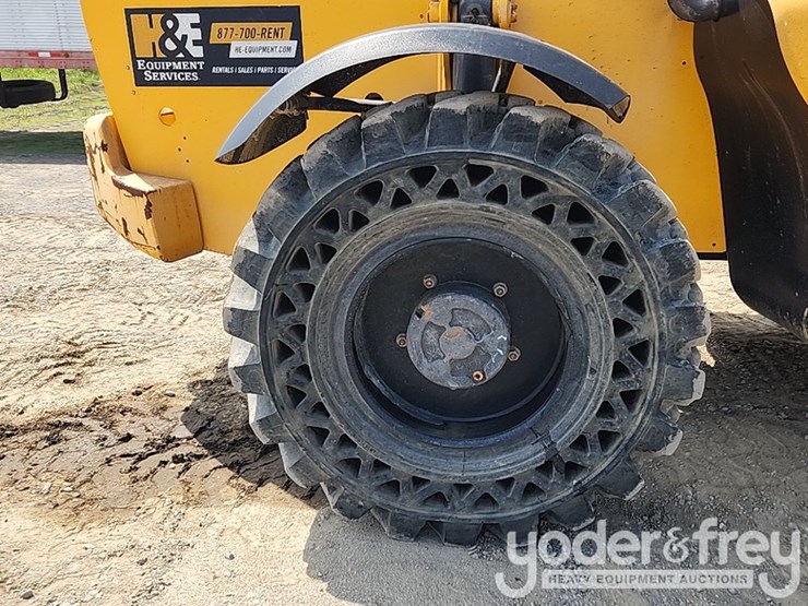 2016-jcb-510-56-image-11