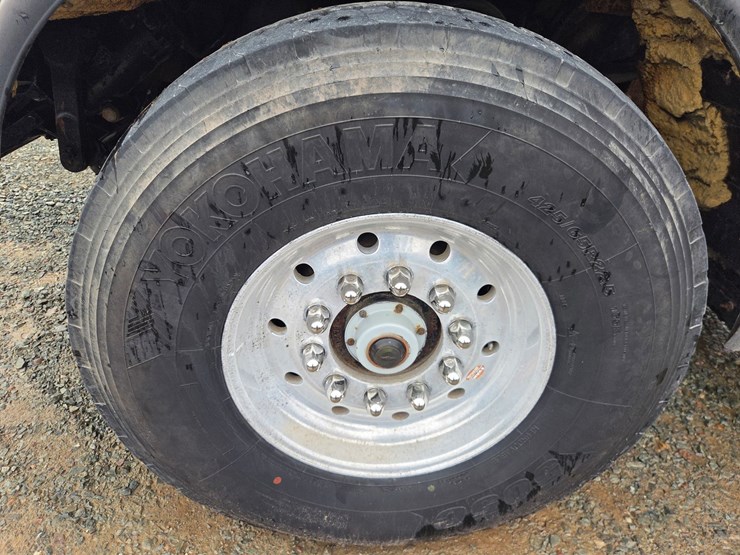 1995-peterbilt-357-image-88