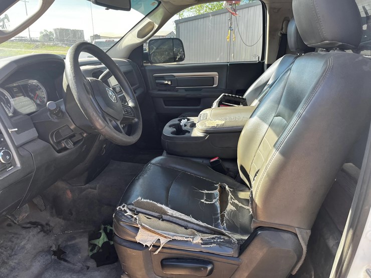 2016-dodge-ram-5500-image-8