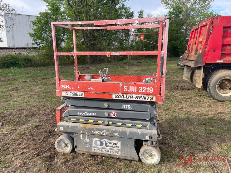 2016-skyjack-sjiii3219-image-3