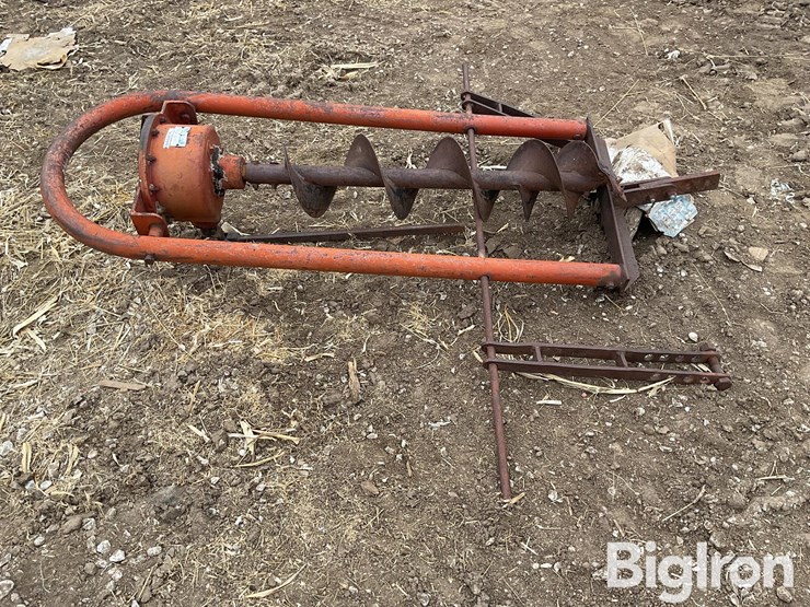 ford-tractor-image-3