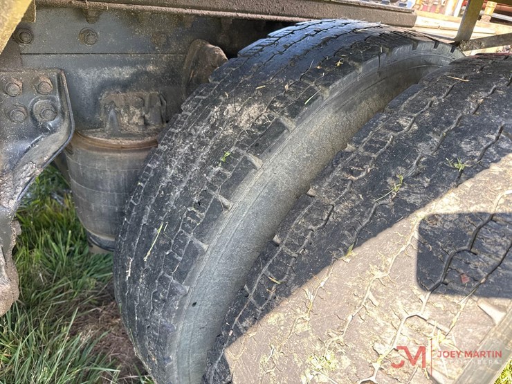 2017-kenworth-t880-image-25