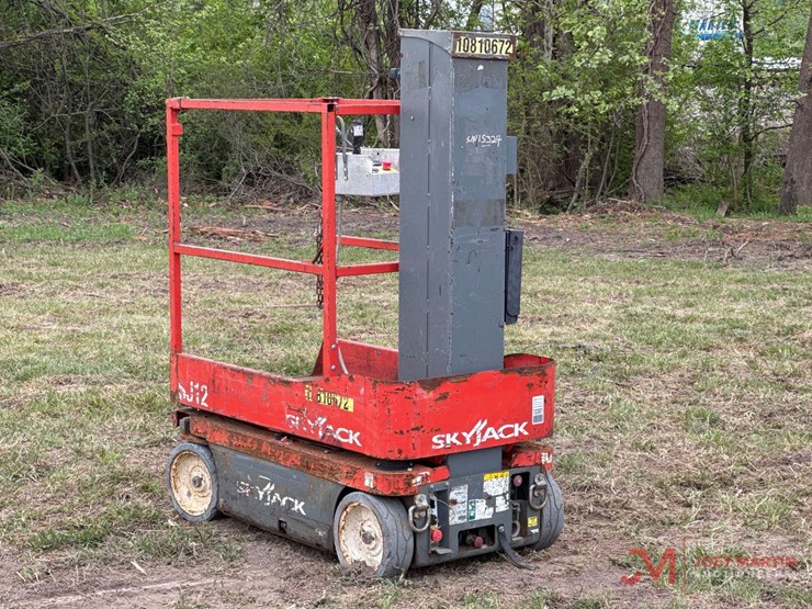 2018-skyjack-sj12-image-1