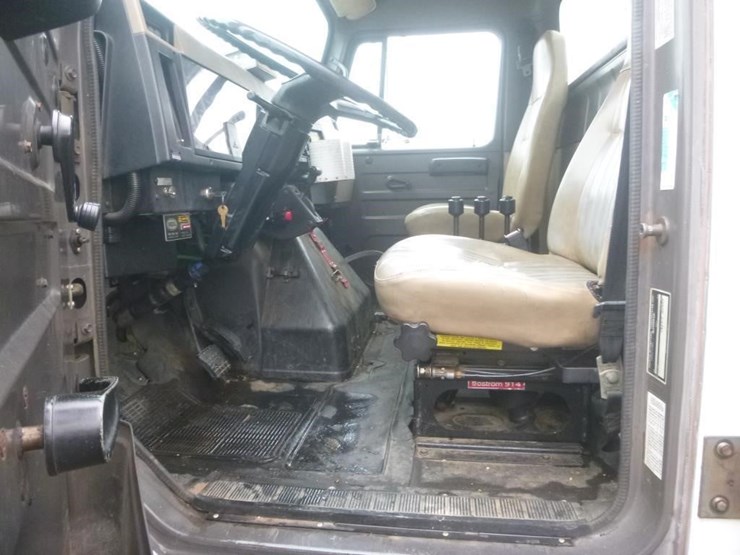 1994-international-4800-image-15