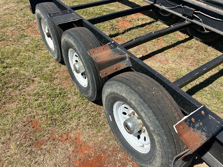 2009-john-deere-640d-image-13