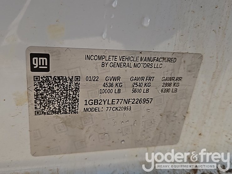 2022-chevrolet-2500hd-image-38