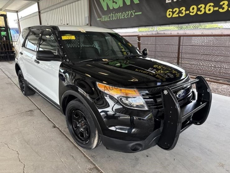 2013-ford-explorer-image-2