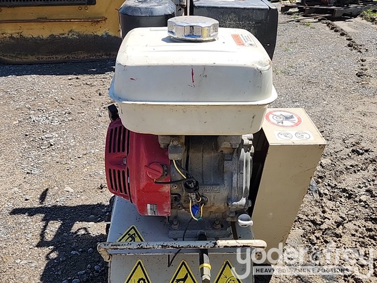 edco-concrete-grinder,-walk-behund-image-6