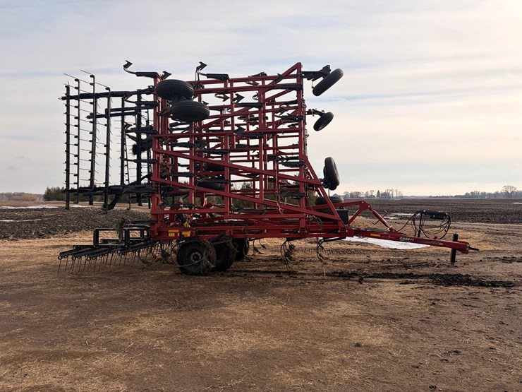 2017-case-ih-255-image-4