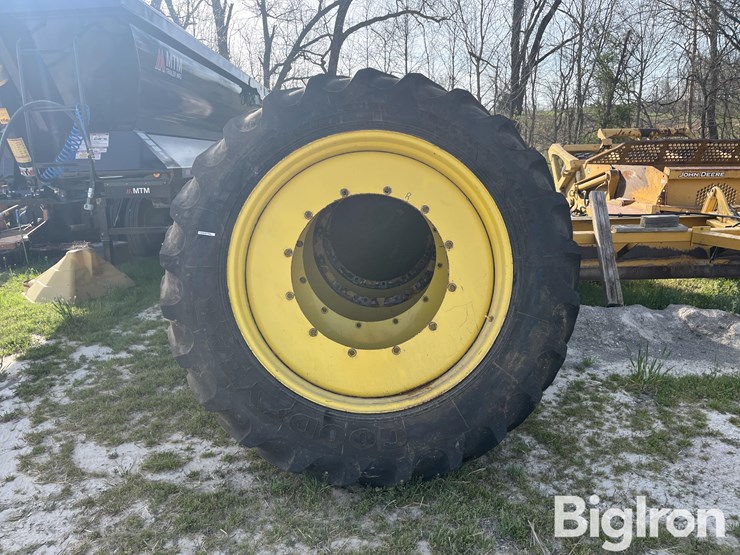 john-deere-4930-image-2